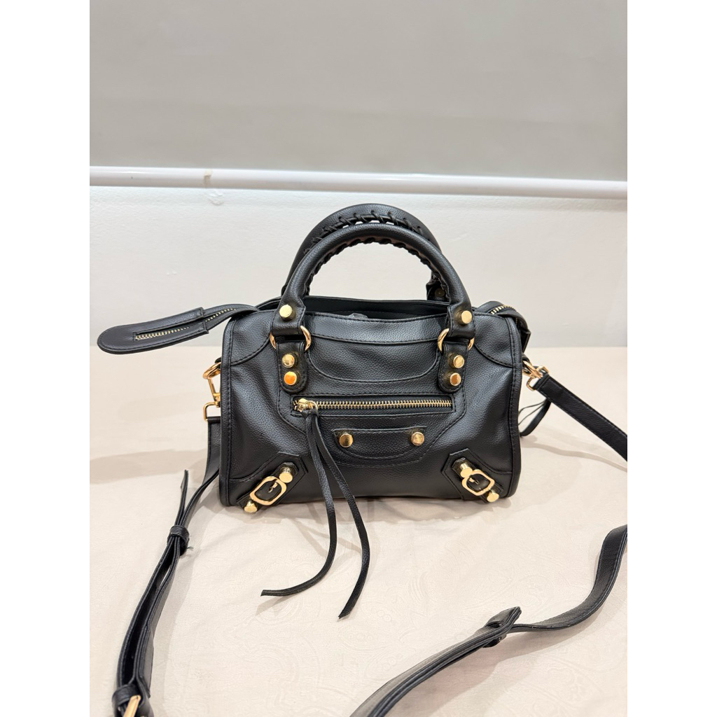 preloved bag city bag (balen look alike) black kian beya
