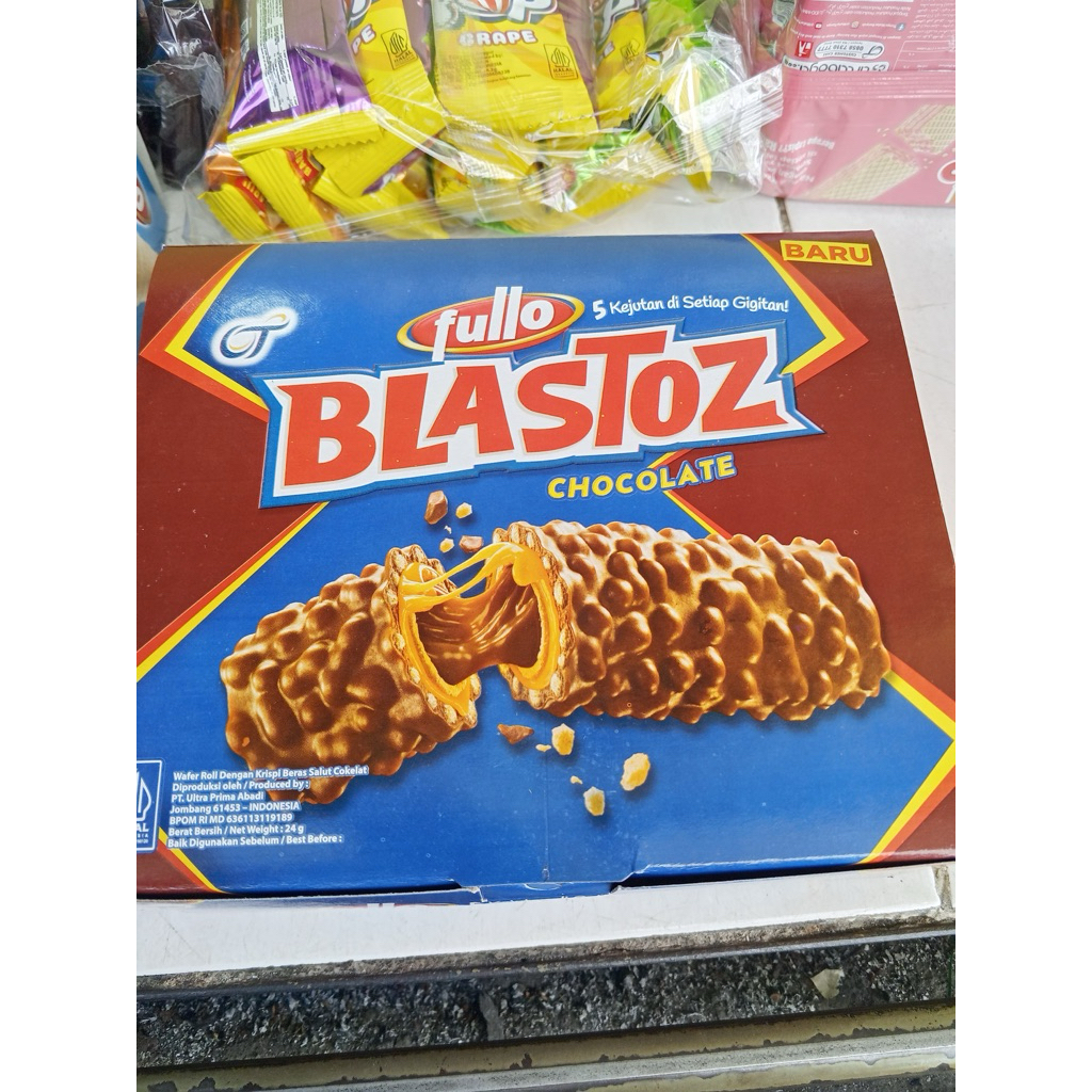 Fullo Blastoz chocolate isi 12 pcs