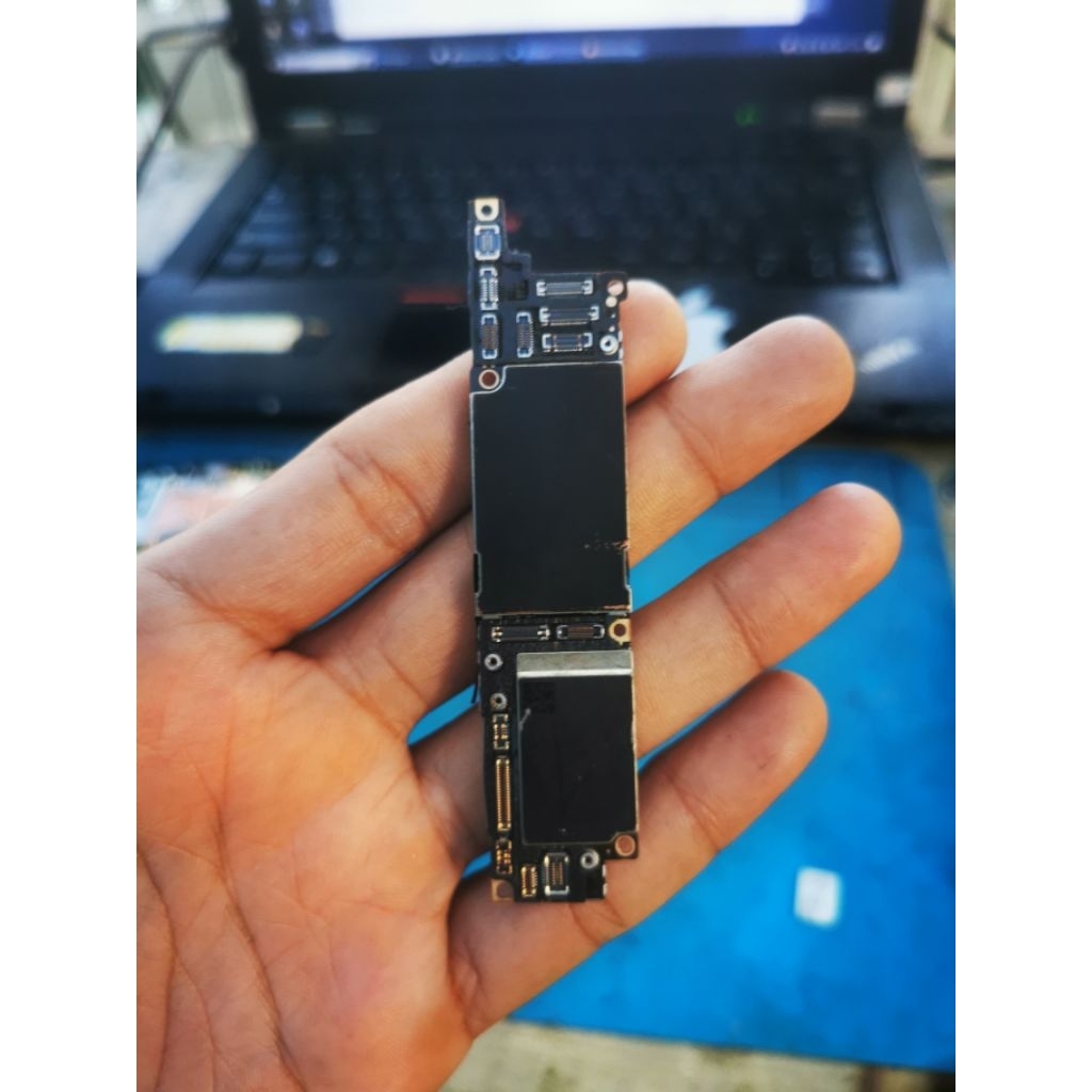 Mesin Iphone Xr 64GB lock icloud