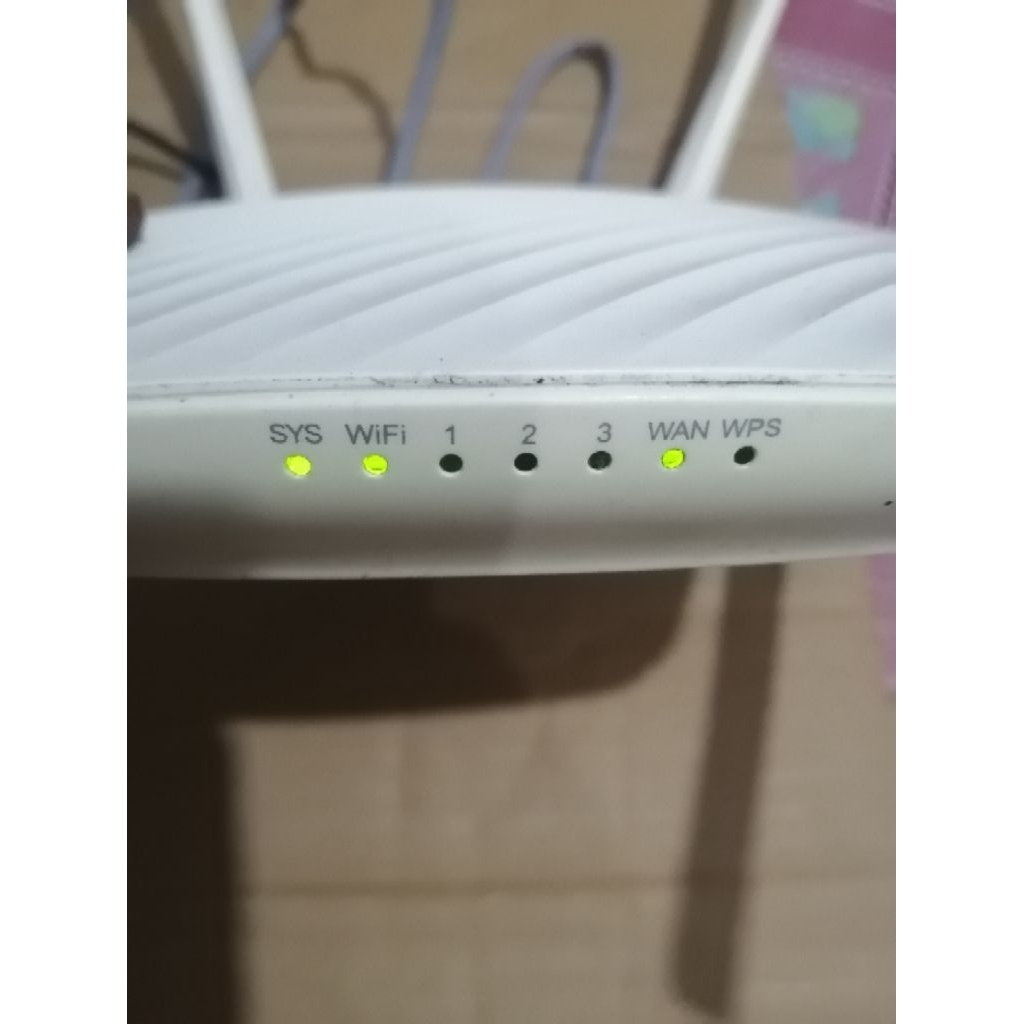 Tenda F9 Wireless N Router 600Mbps 4 Antena 6dBi Putih