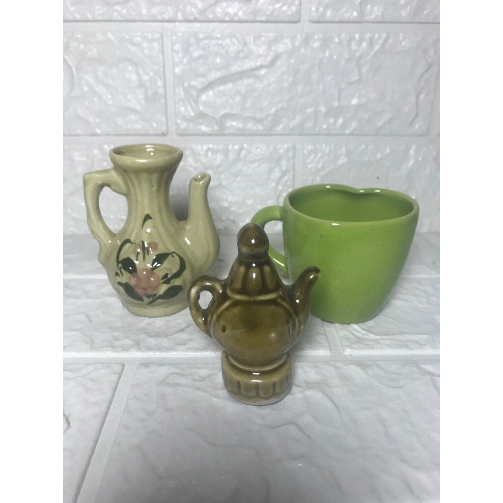 Guci Vintage Mini Keramik Pajangan Teko Mini dan Cangkir Mini Second