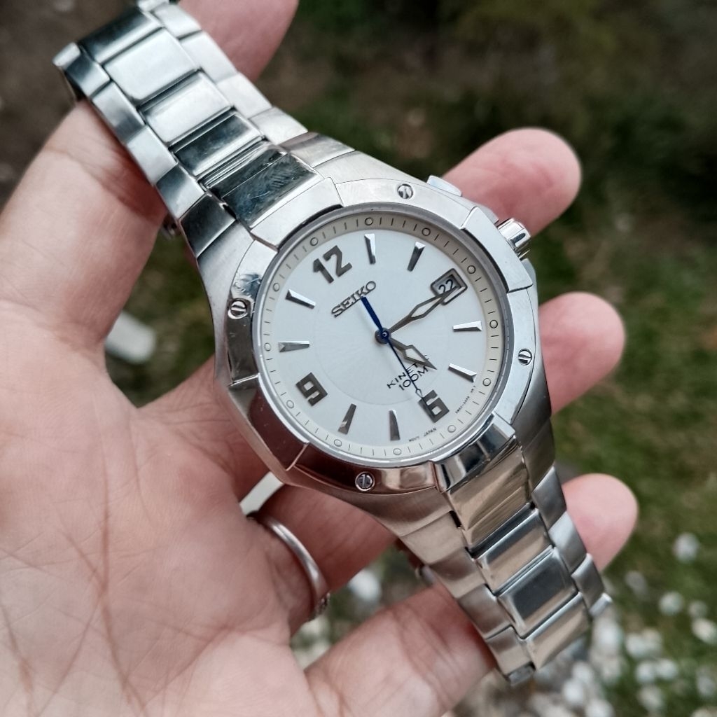 Seiko Kinetic Cal 5M62 Shapire Crystal White Dial