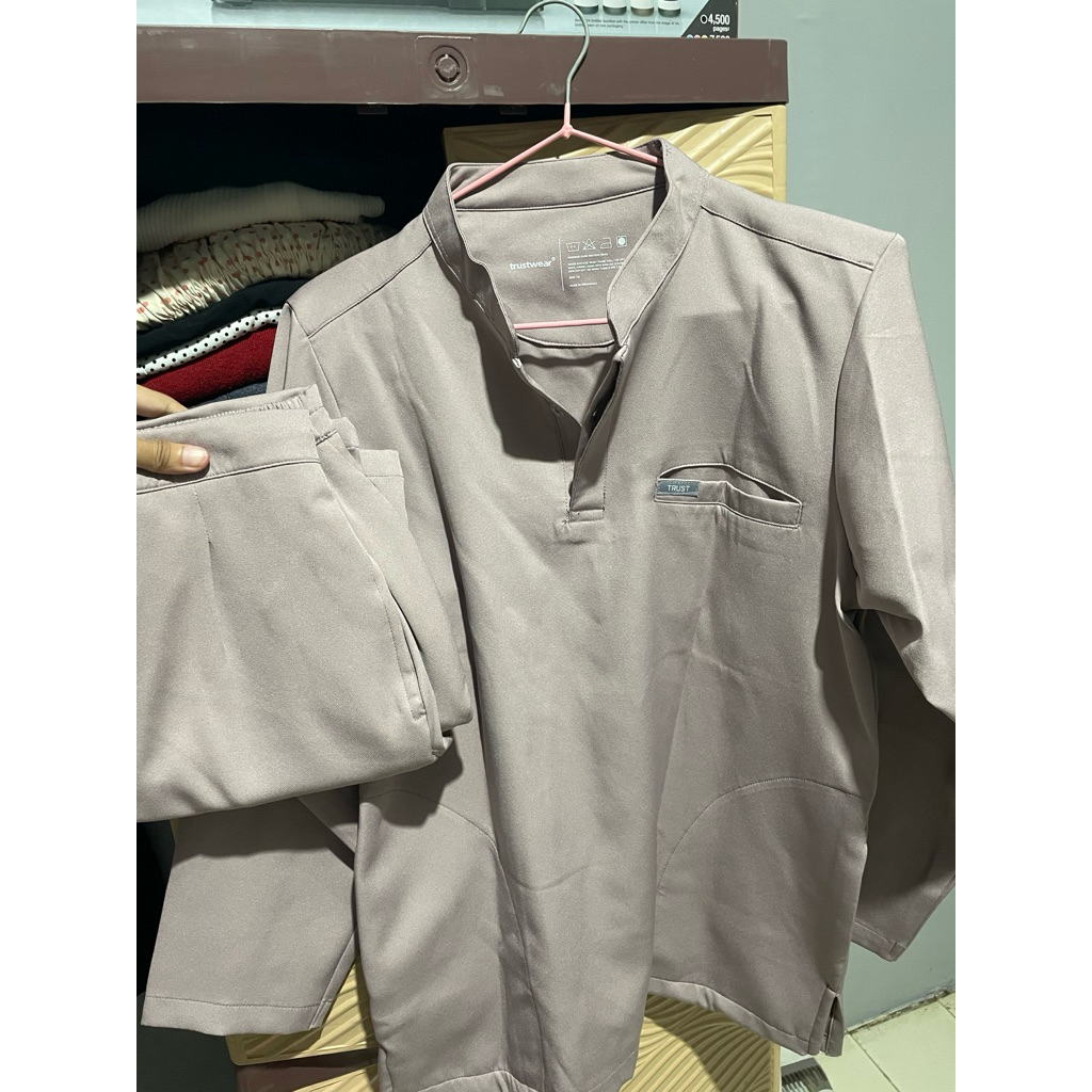 Prelove baju scrub trustwear