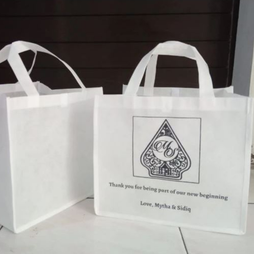 Tas Sablon Mengenang /Tas Souvenir Tasyakuran/Tas Spundbond 25x20x20