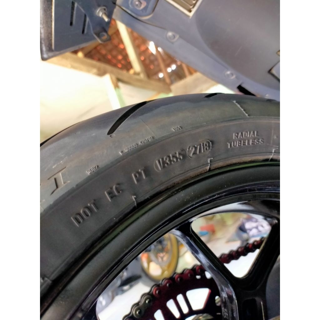 ban Pirelli Diablo Rosso 3 180/55-17