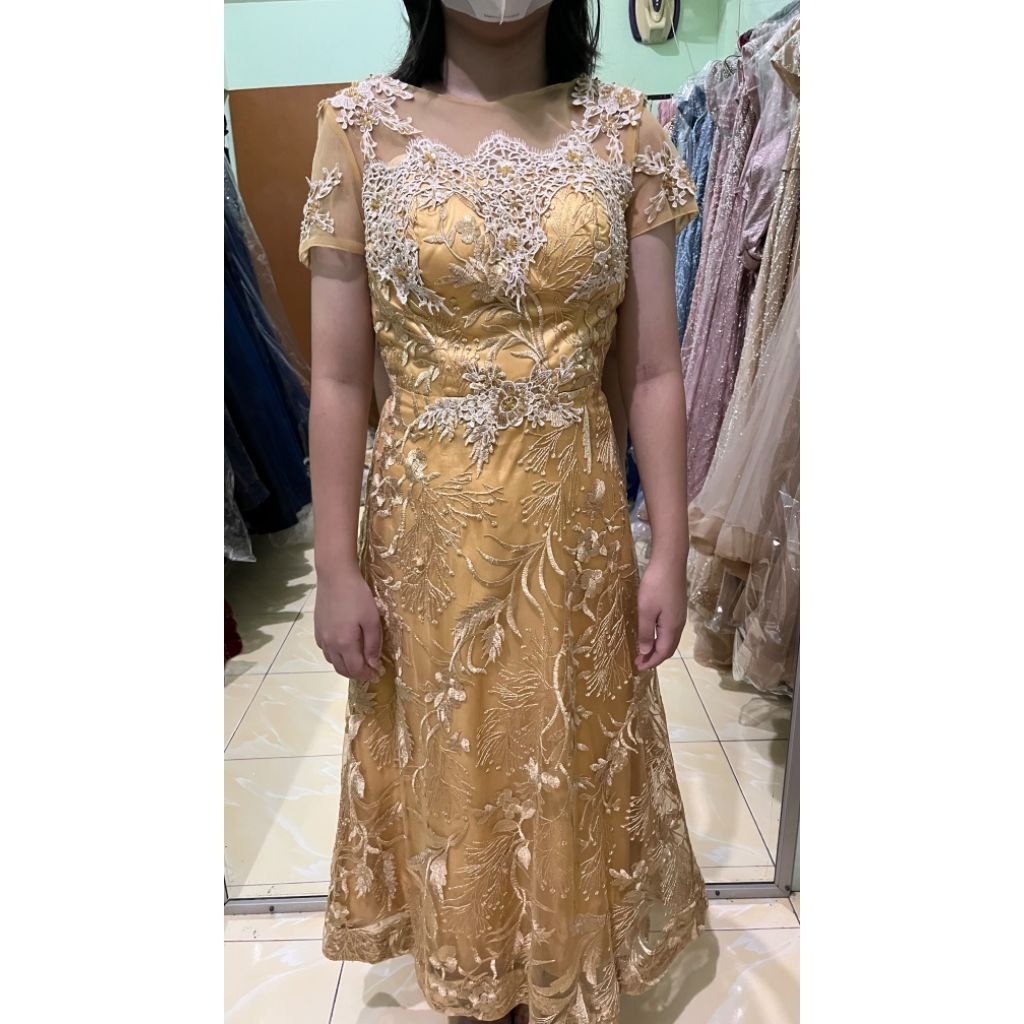 gaun gold preloved