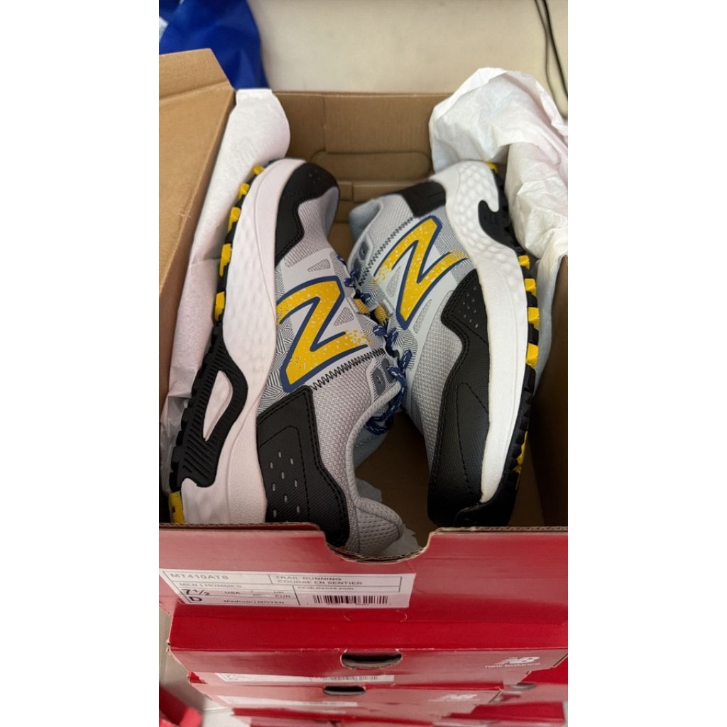 SEPATU TRAIL RUNNING PRIA NB 410 V8 (MT410AT8)