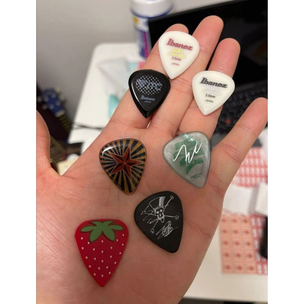 custom pick gitar edisi juli