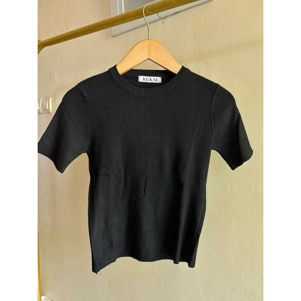 Sweatshirt by Kukai preloved