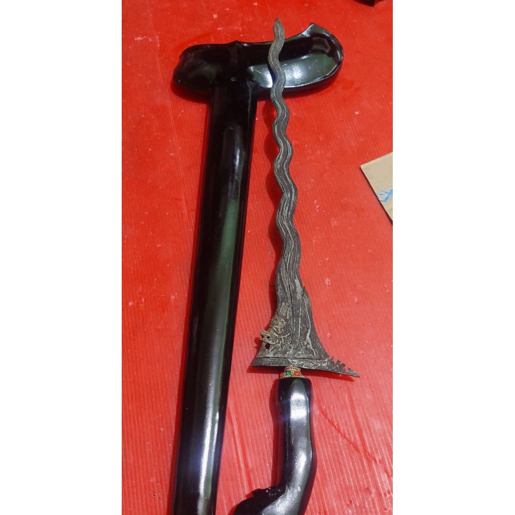 KERIS NAGA SILUMAN