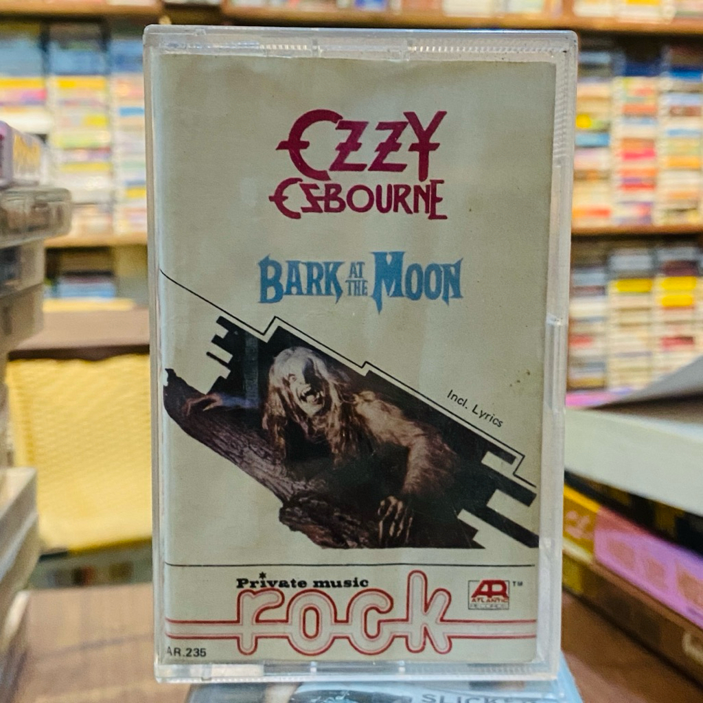 KASET PITA OZZY OZBOURNE - BARK AT THE MOON