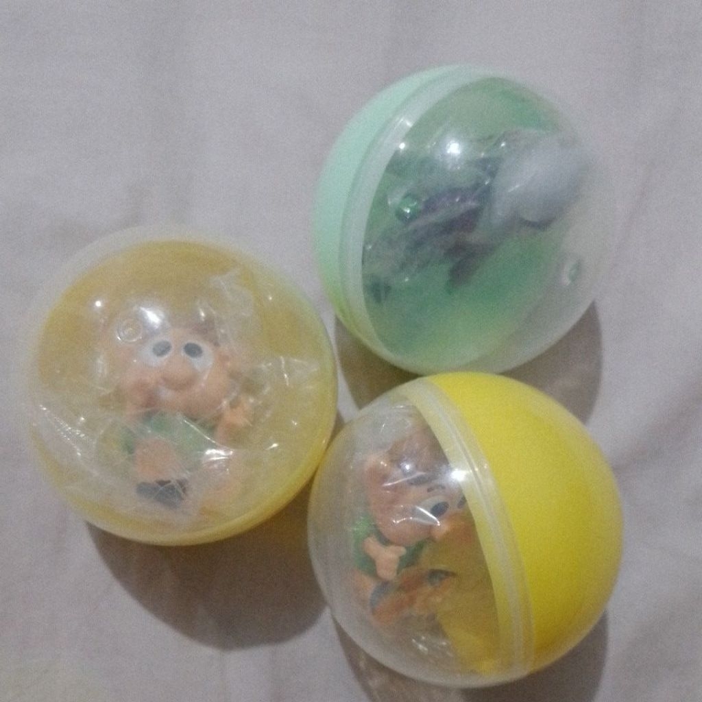 MAINAN BOLA GACHA MURAH