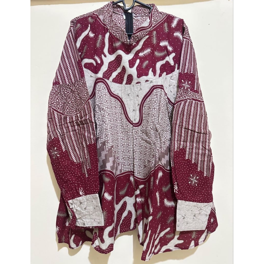 Baju Batik Cream Maroon