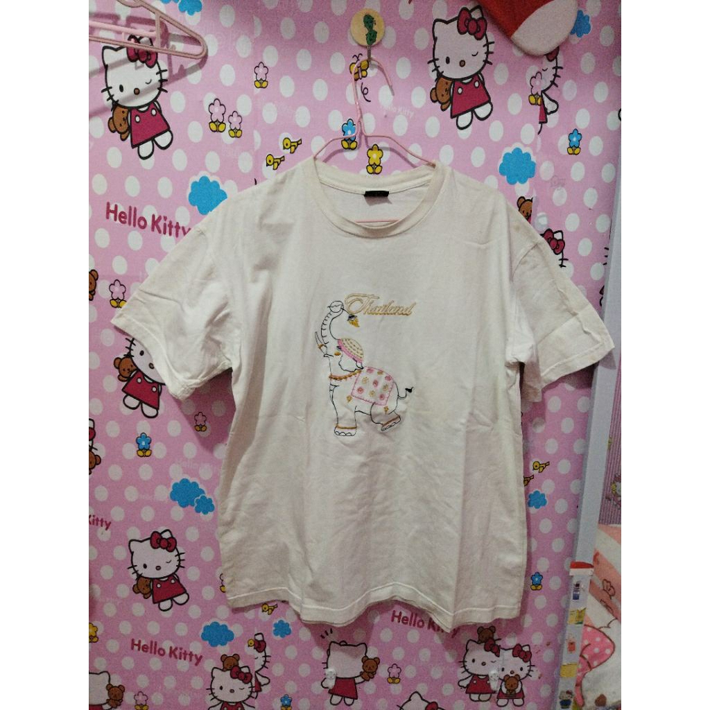 kaos putih gajah thailand