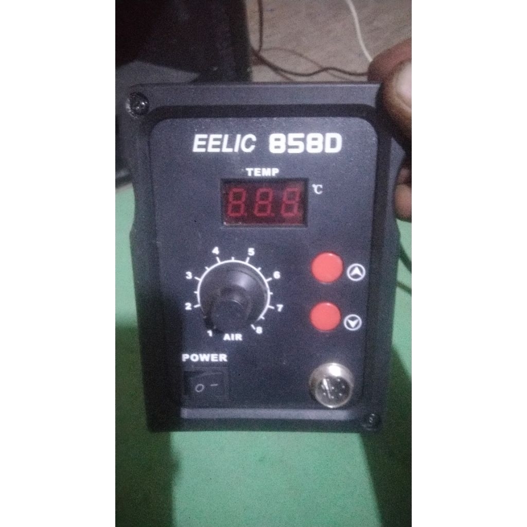 EELIC858D