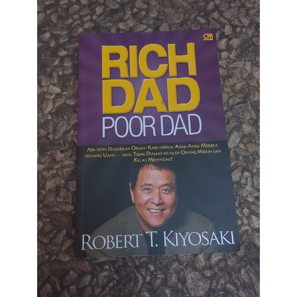 Buku Karya Robert T.Kiyosaki - Rich Dad Poor Dad Buku Bekas