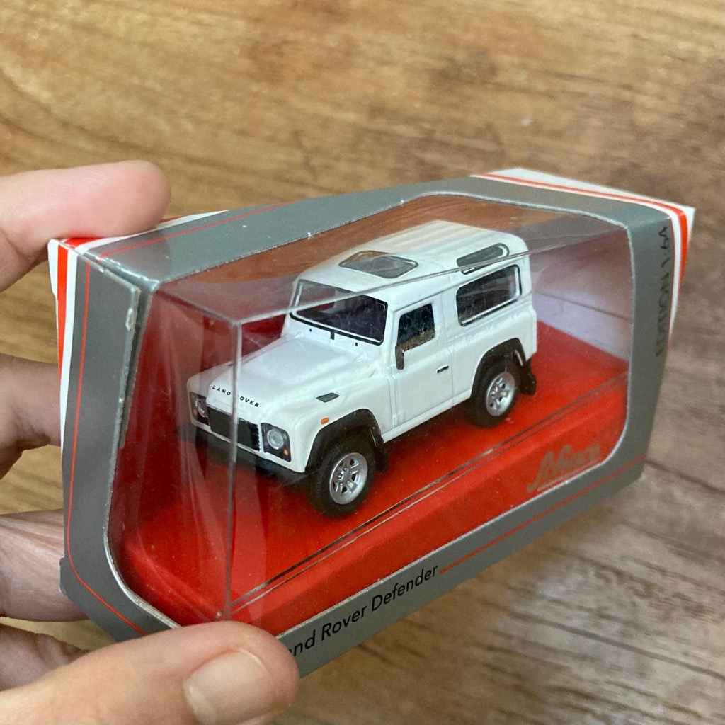 Schuco Land Rover Defender