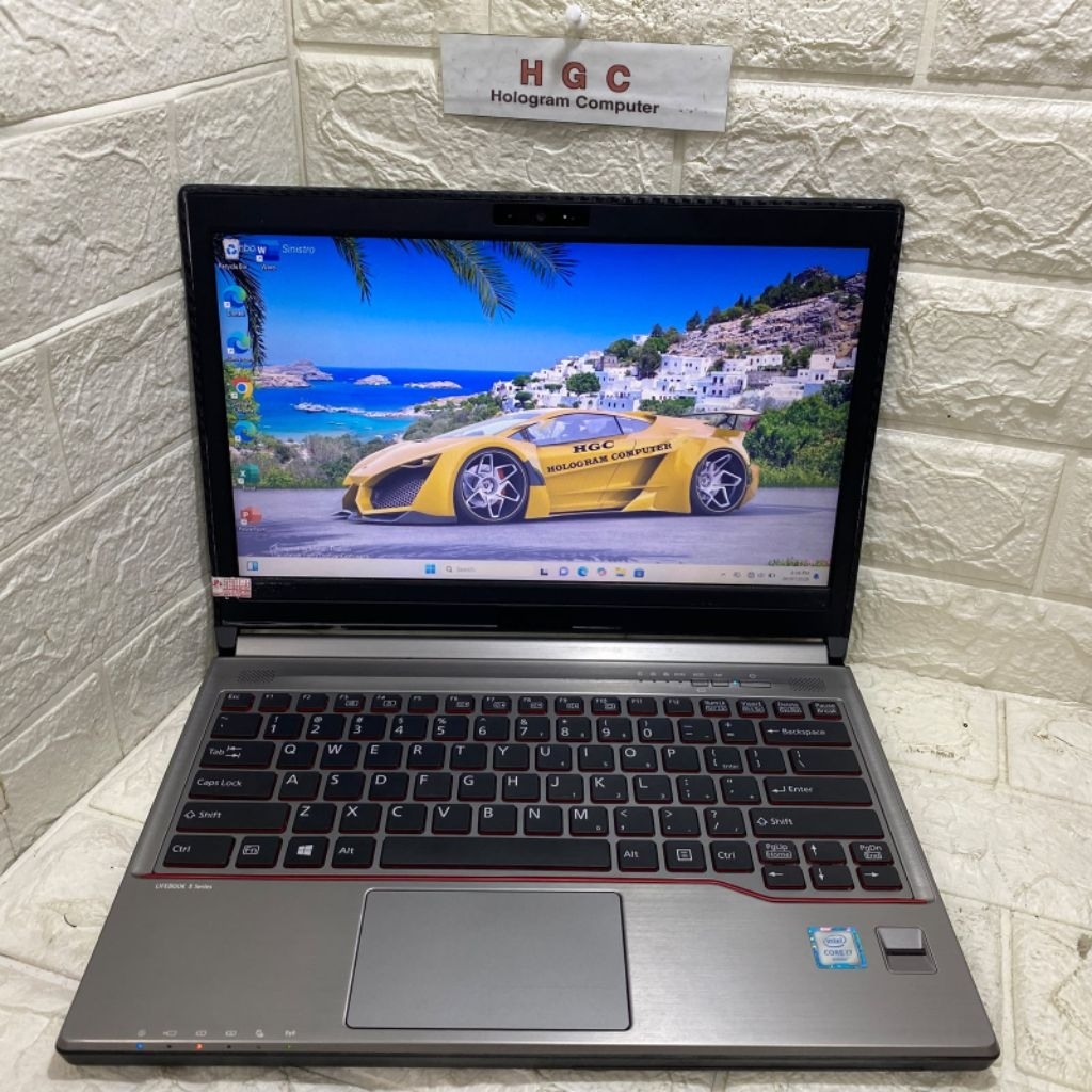 Laptop Fujitsu Gaming Core i7   Gen 6 Ram 8 GB Ssd 256 GB  Sepesial Game  Dan Desain