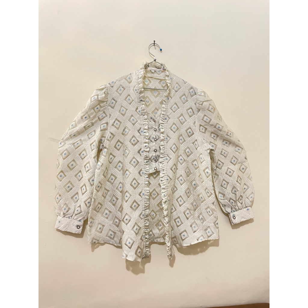 PRELOVED BLOUSE ORGANZA