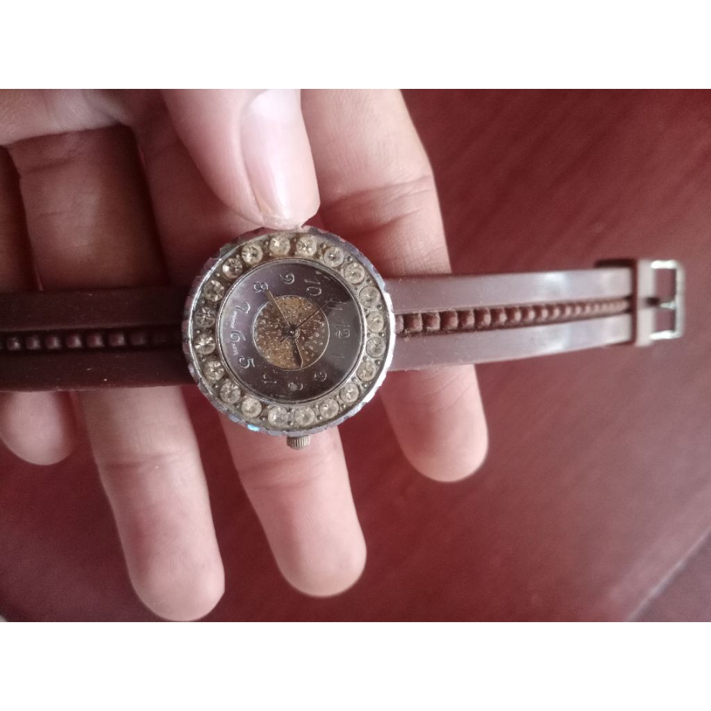 Jam tangan Vintage Monol