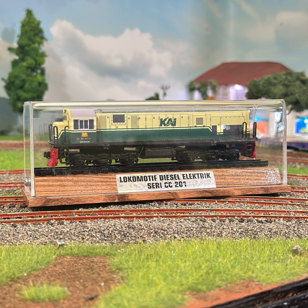Miniatur Kereta Api /  Lokomotif CC 201 83 31 SMC Spesial Livery Vintage PJKA Skala TTn 1:120 Low De