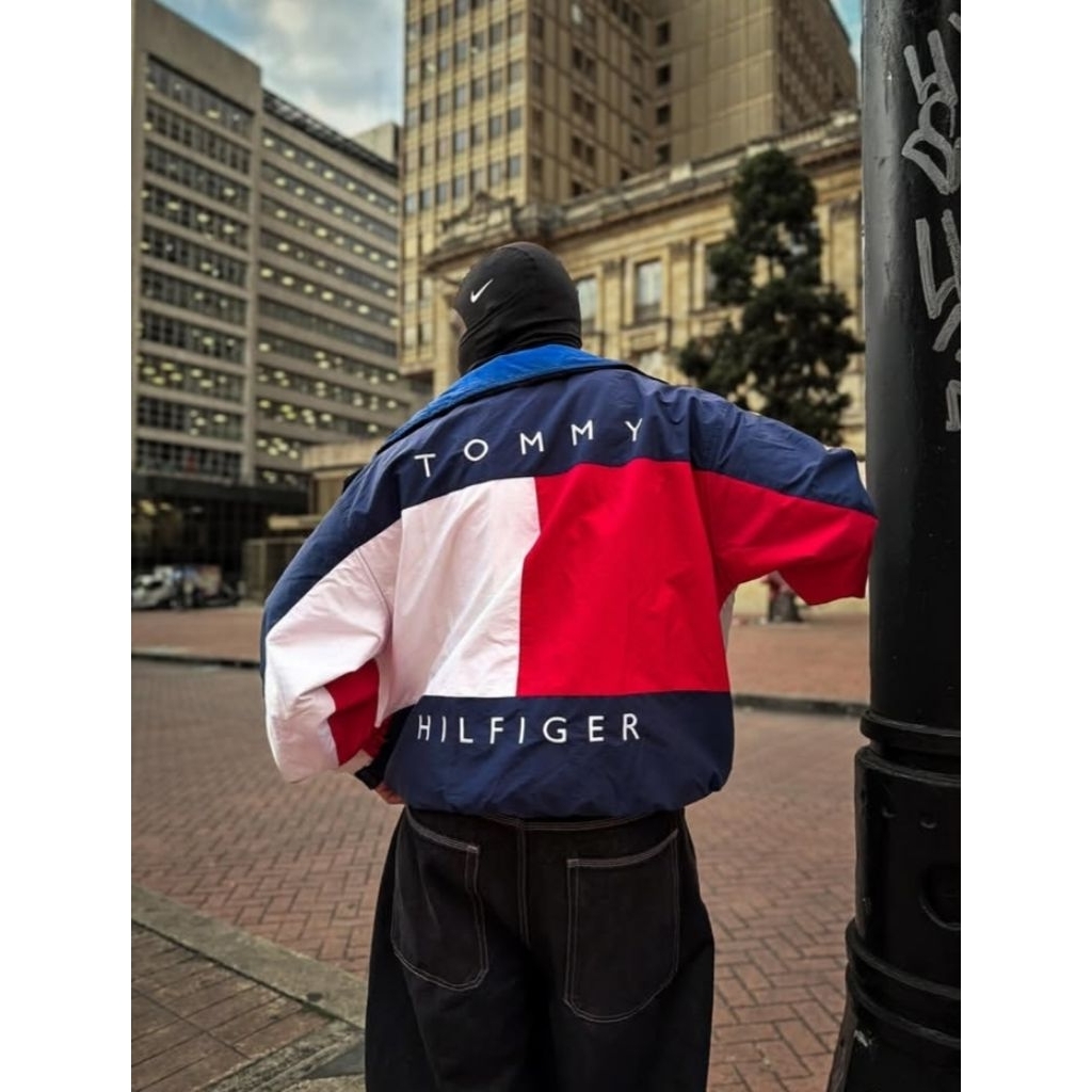 Vintage Jaket Tommy Hilfiger Big Logo 100% Authentic Original | Jaket Tommy | Jaket Tommy Hilfiger O