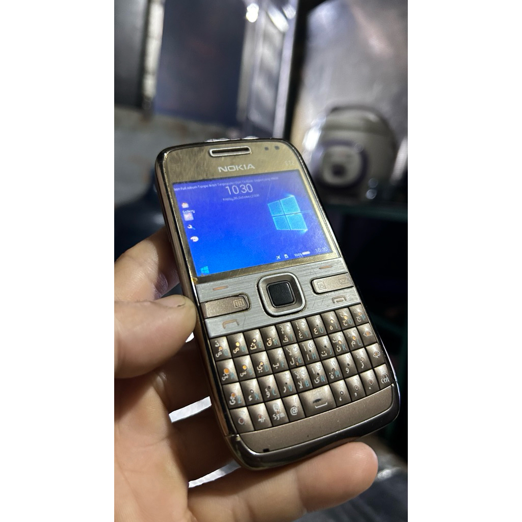 nokia e72