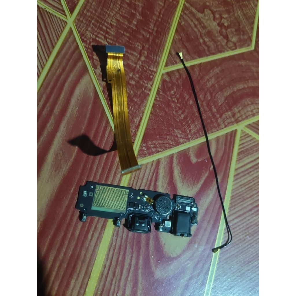 papan cas vivo y83 original copotan / flexibel cas vivo y83 original copotan / kabel antena vivo y83