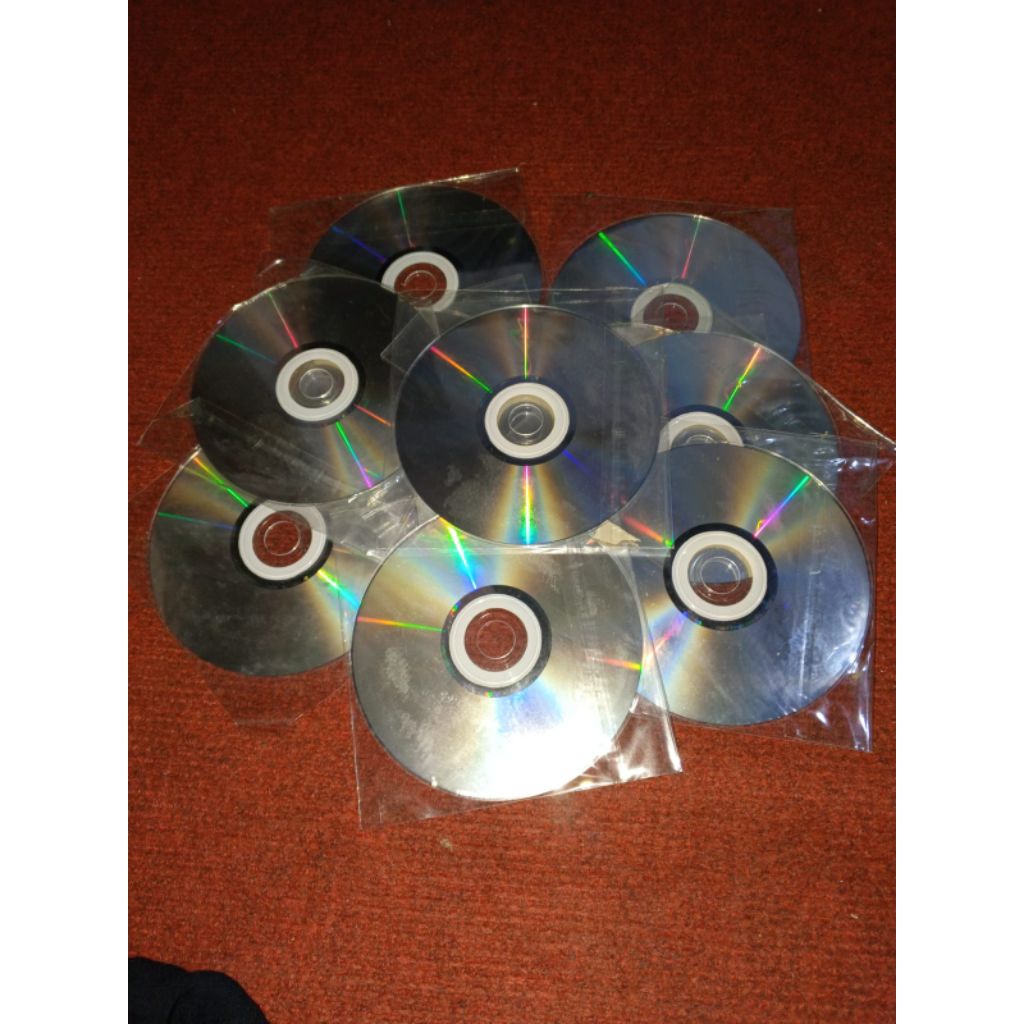 Kaset CD VCD DVD bekas per biji kilau perak