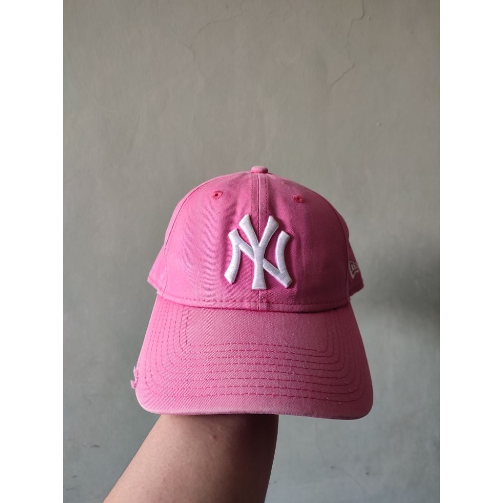 PL Topi New Era x MLB NY Yankees Warna Pink