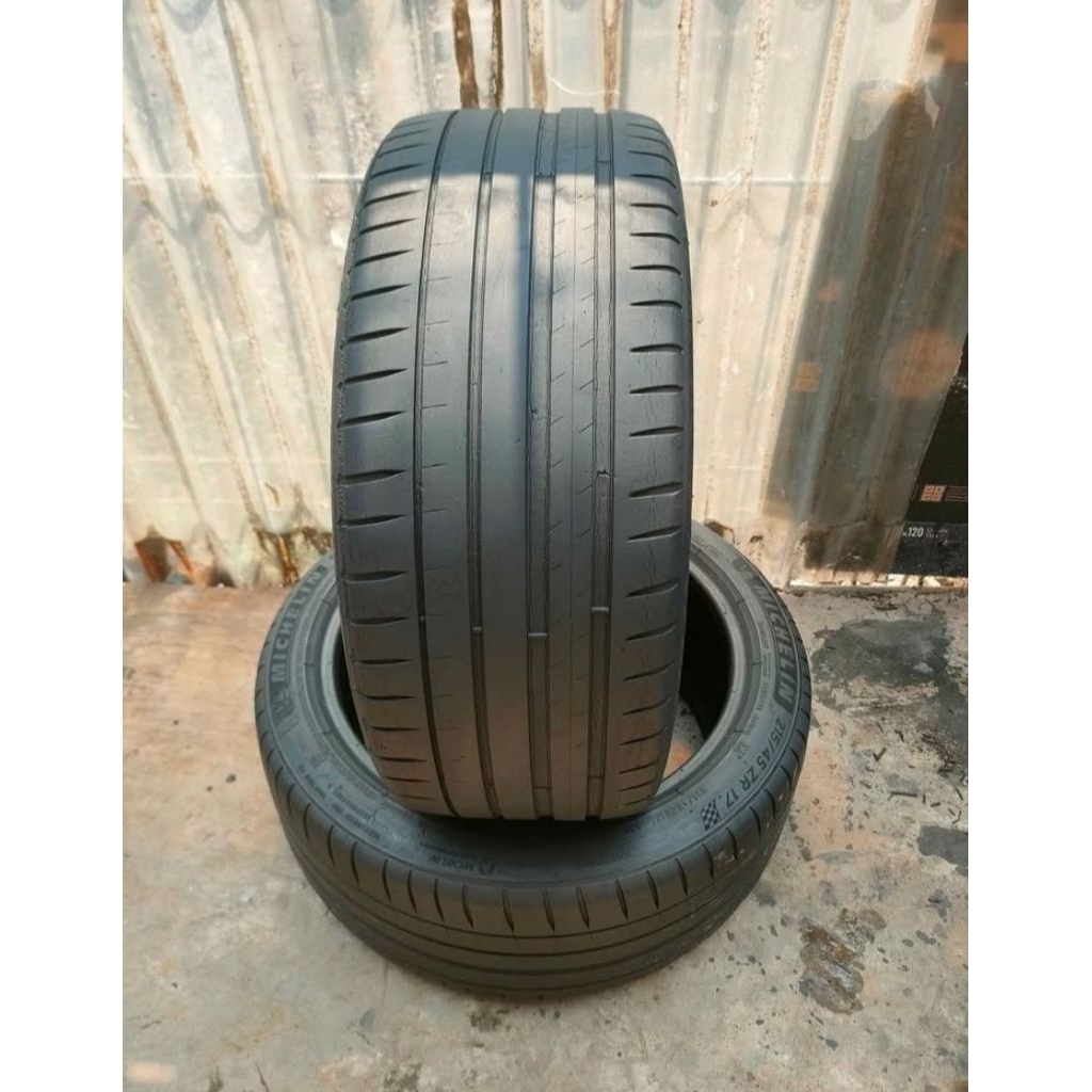 Ban Mobil Tubeless 215/45-17 Ring 17 ban mobil second Berkualitas 215 45 17