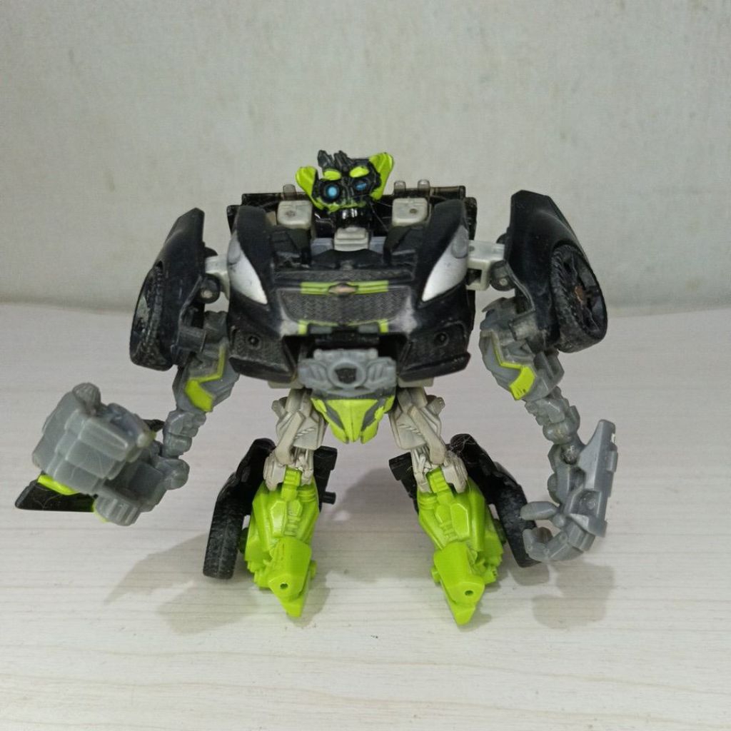 Transformers Autobot Skids Dark Of The Moon Mechtech