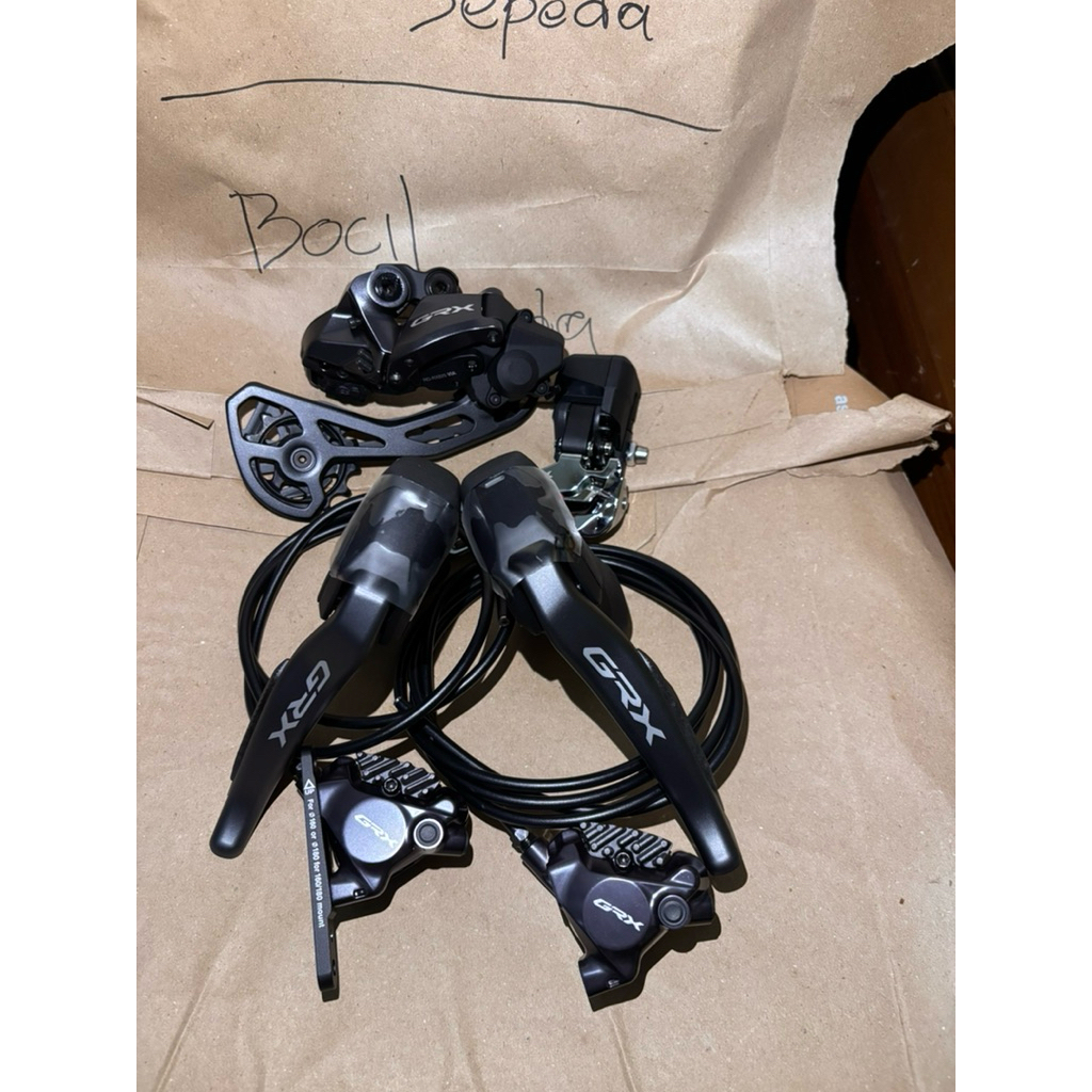 SHIMANO GRX RX825 Di2 2x12