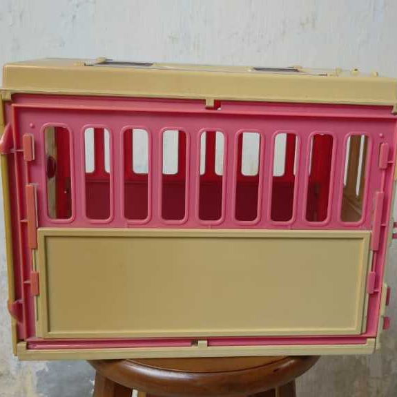 Rumah Kucing Plastik Kandang Kucing