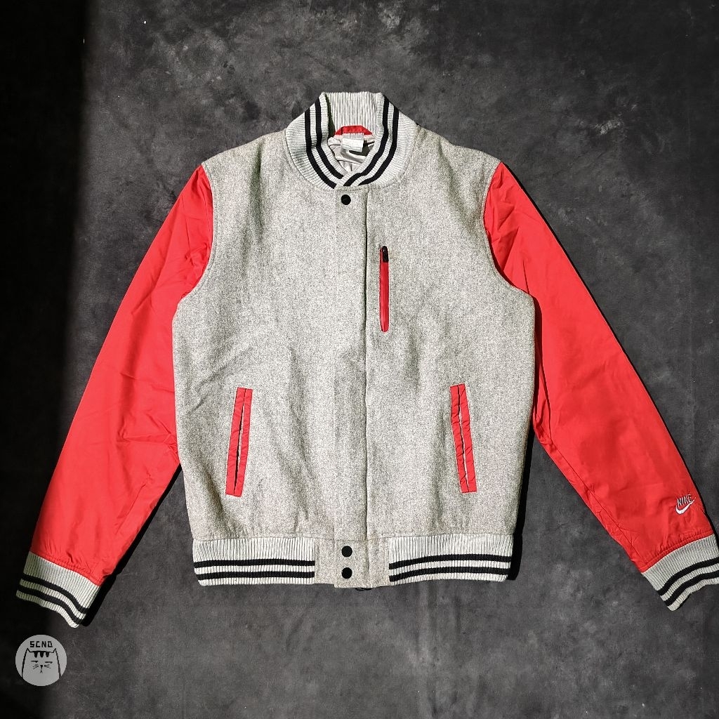 Varsity Wol Nike Destroyer
