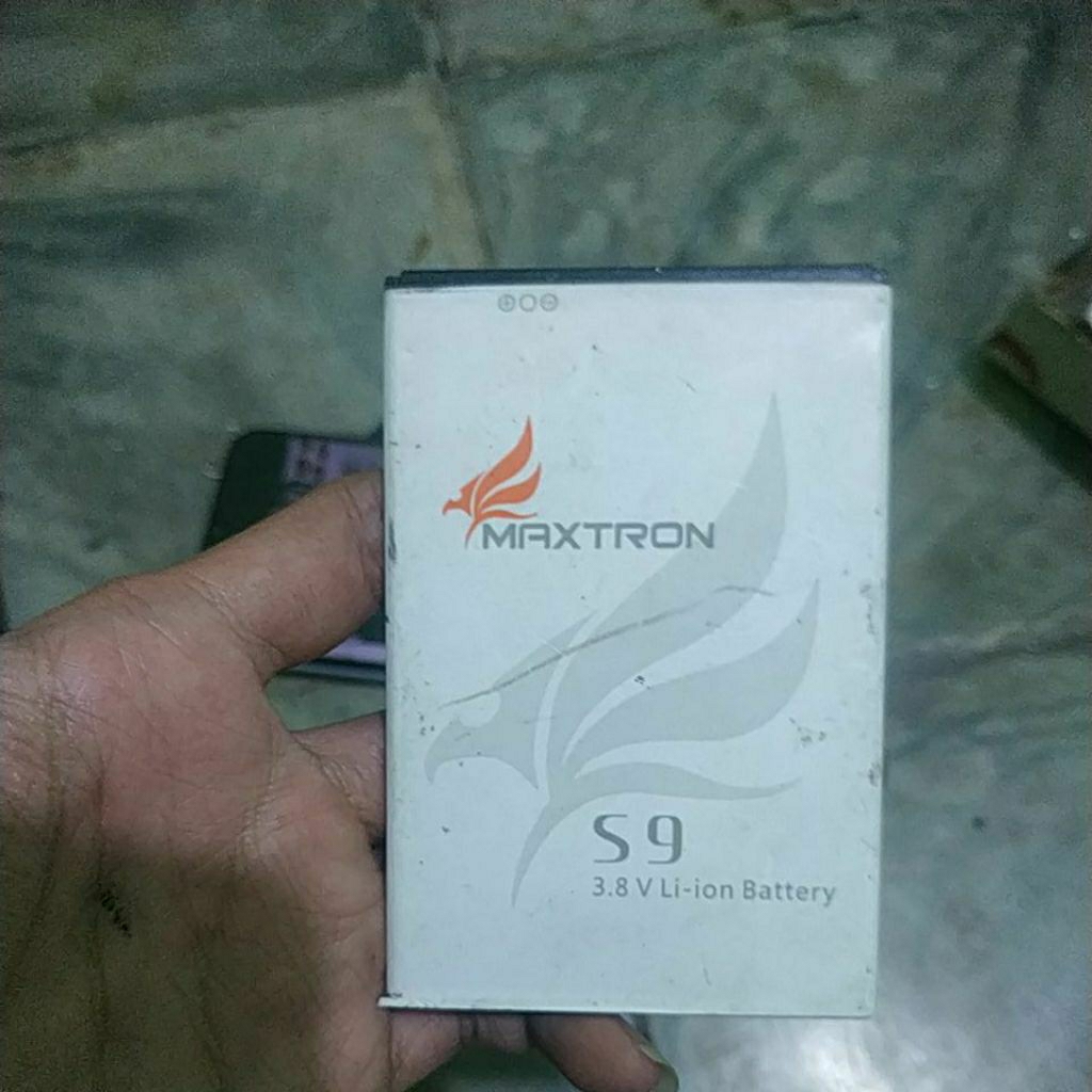 BATERAI BEKAS MAXTRON S9