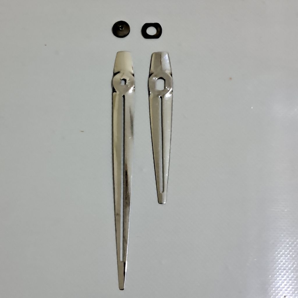 Set jarum jam dan mur jam dinding jadul seiko lorus 30 hari 30 day lubang dua Jepang item no 3