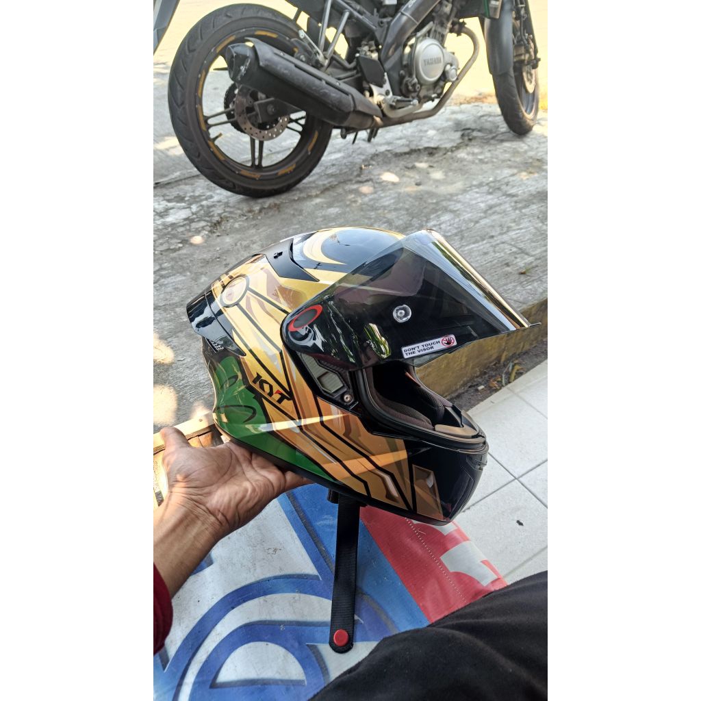 KYT TT COURSE MARVEL Loki Second