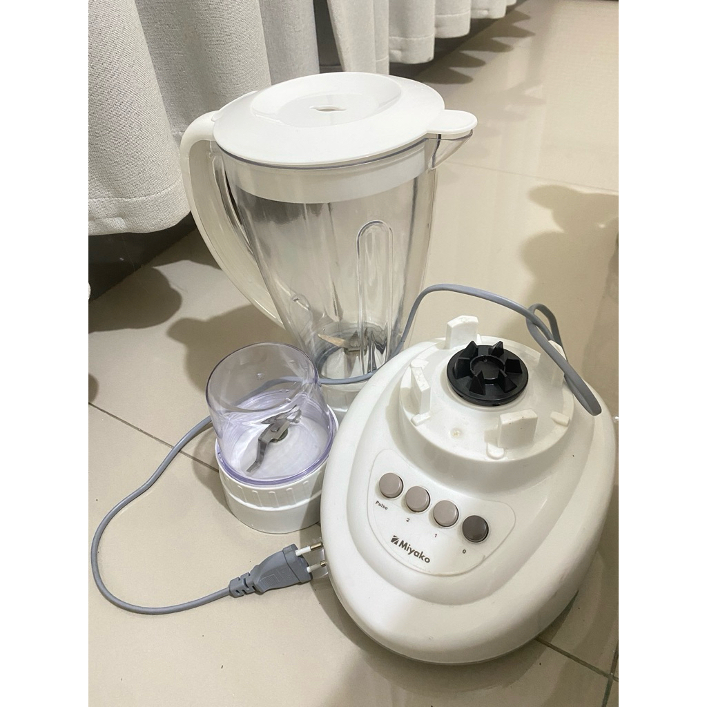 preloved blender miyako bl152pf