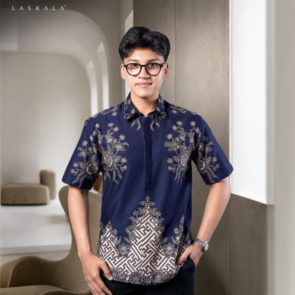 Laskala Batik Premium Radhika Kemeja Batik Pria Slimfit Lengan Pendek