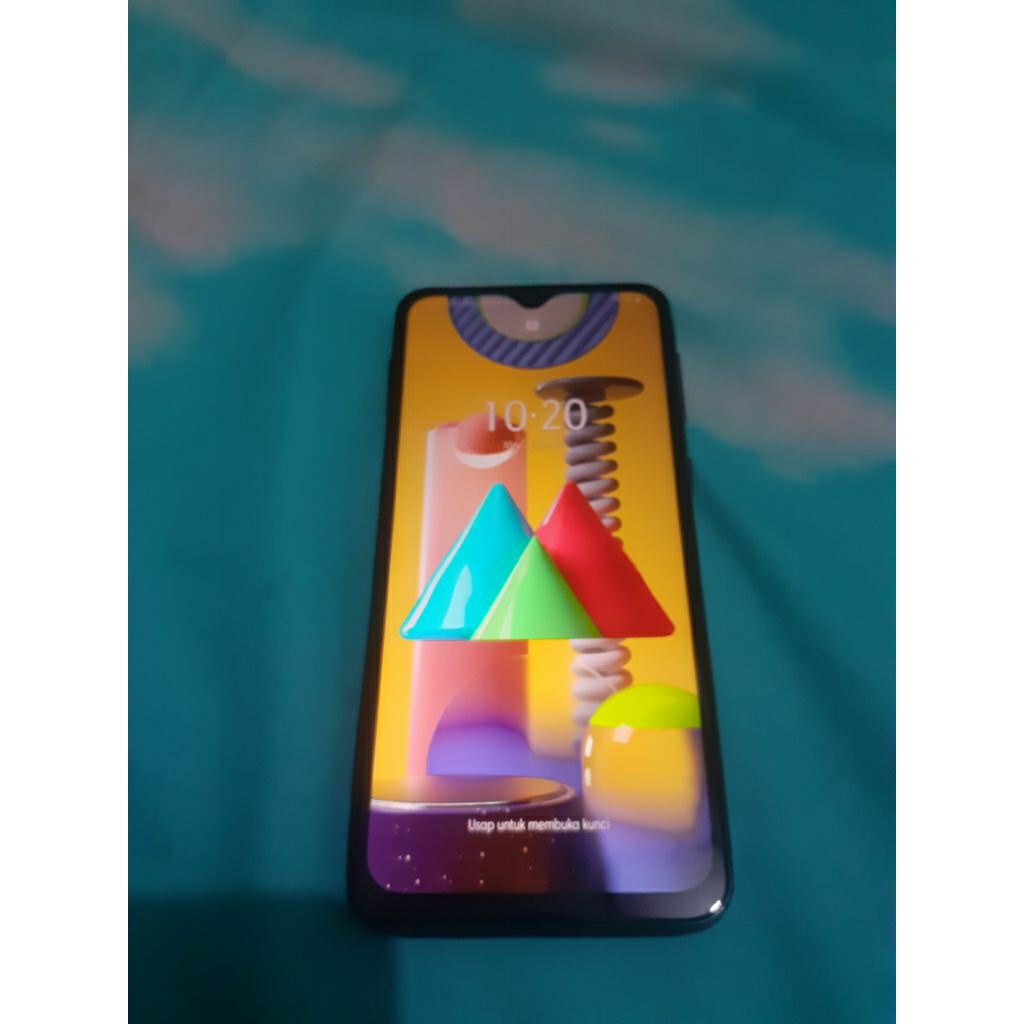 Samsung M31 6/128 GB minus tipis