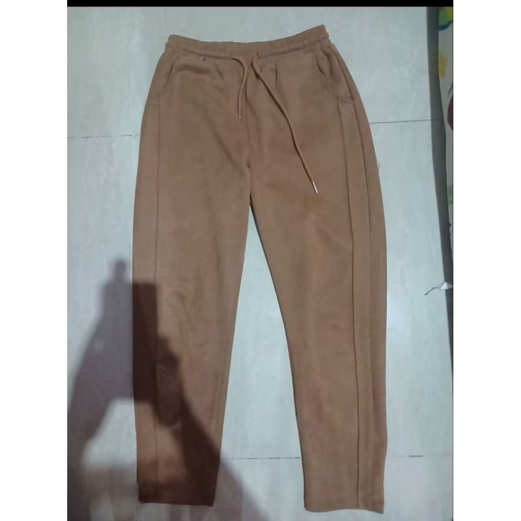preloved celana warna tan tibesi
