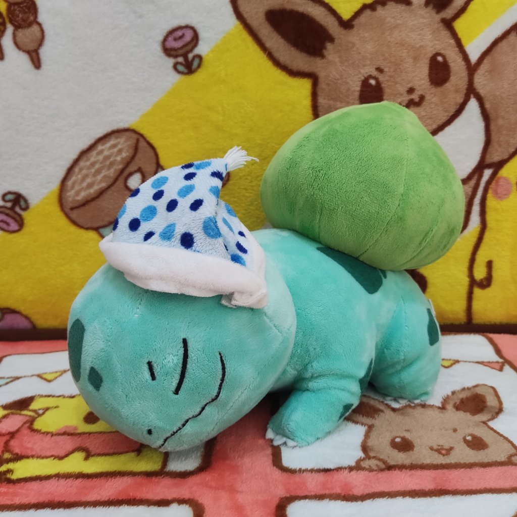 Boneka Pokemon Bulbasaur pose bobo, ori brand pokemon center ( minus crack )