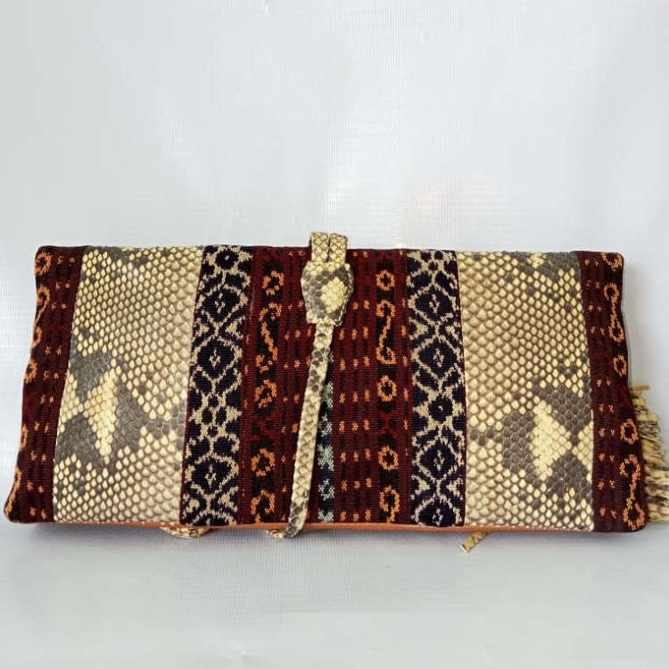 Tas Dompet Panjang merk Original WARNATASKU Motif Etnik Kombinasi Snake Slim Elega
