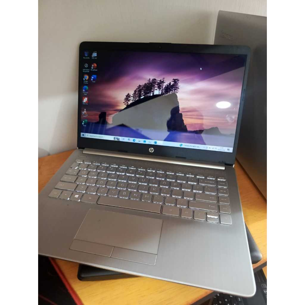 HP 14-S AMD A4-9125 RADEON R3