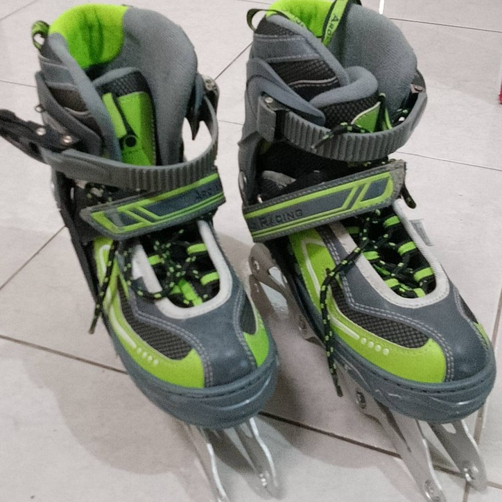 Sepatu roda Ardianz M hijau