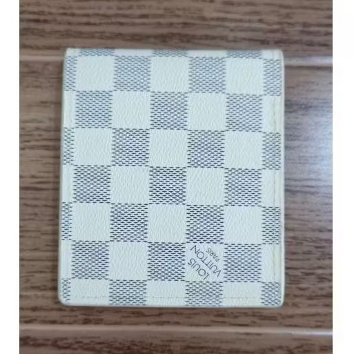 Dompet Louis Vuitton (second)