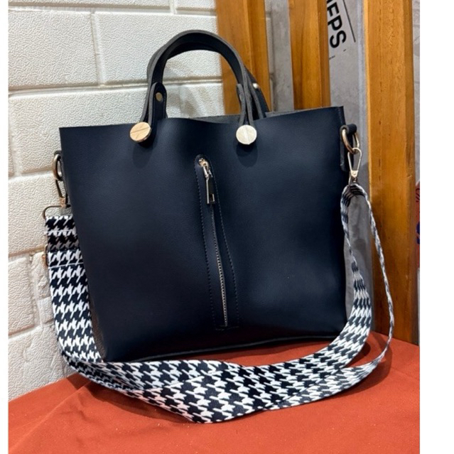 Tas Sling tenteng Calliope