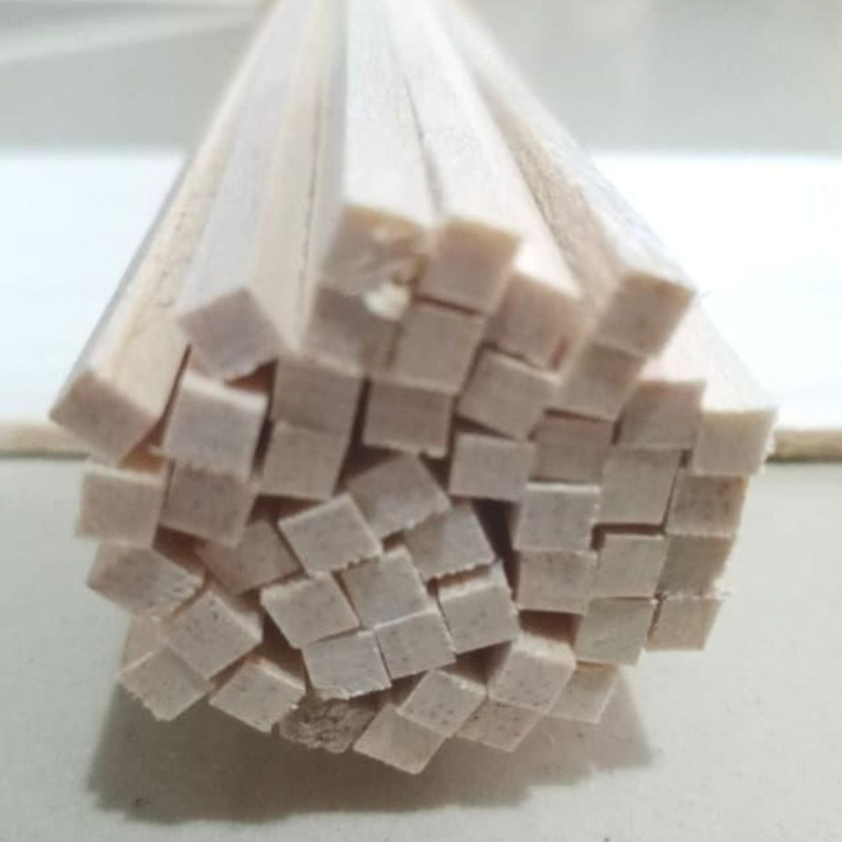 10pcs  kayu balsa stik 2mm x 2mm 50cm / 100cm kayu maket balsa stick 2mm