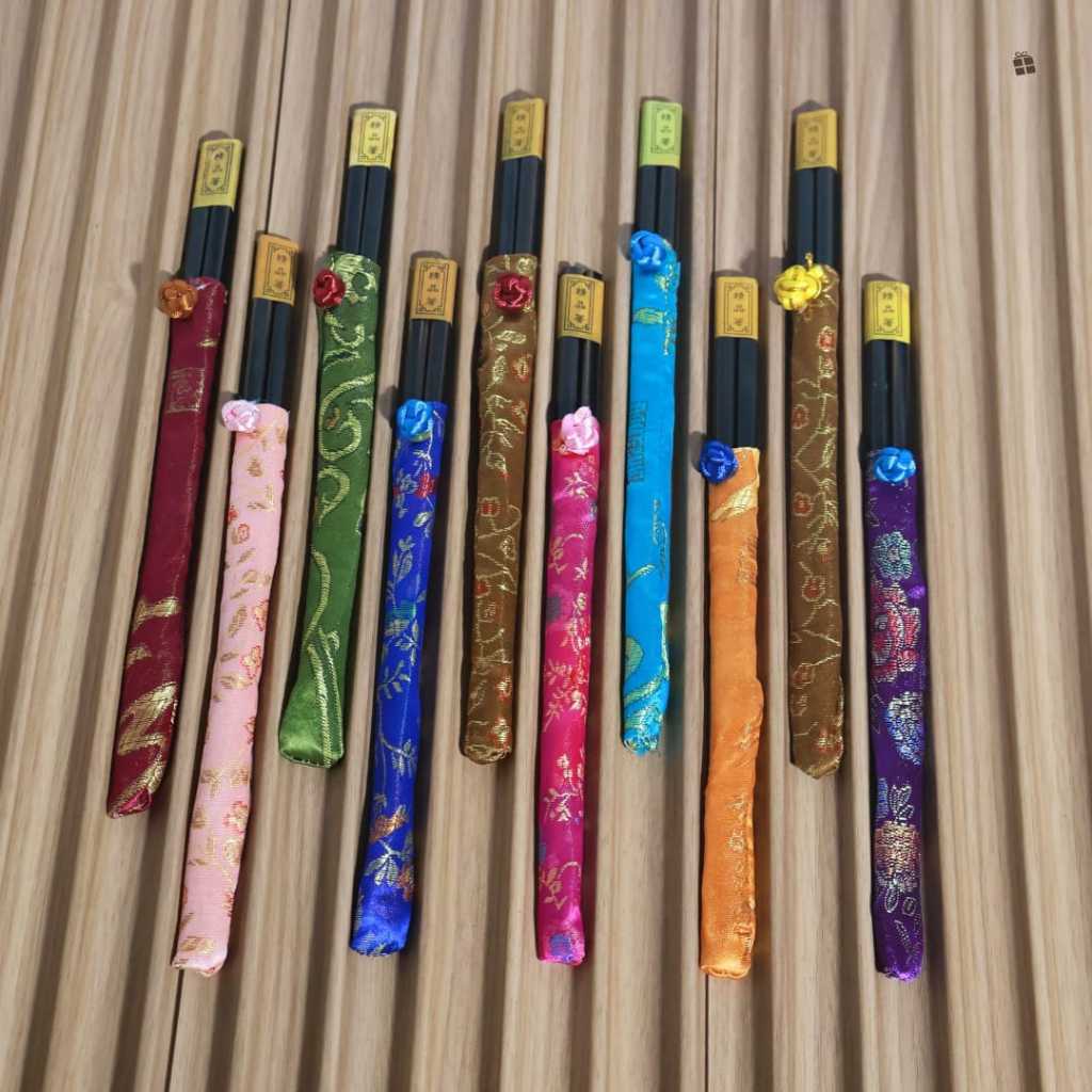 SOUVENIRWEDDINGKU/SOUVENIR SUMPIT/SOUVENIR SUMPIT KAYU/SOUVENIR SUMPIT SARUNG CINA